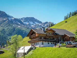 อัพพาร์ทเมนท์เฮาส์ กูทเวงเกอร์ เซลเมอร์โฮฟ