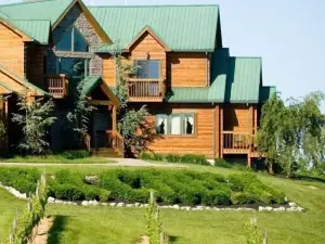 Elk Creek Lodging