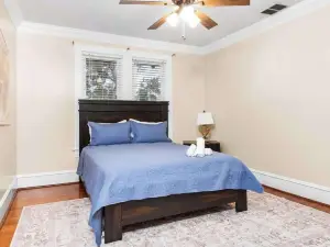 4 Bedroom Historic House, Pool, Downtown Dade City