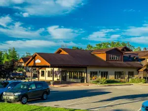 Treetops Resort