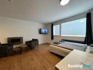 Mountain Retreat Studio: Idyllische Ferienwohnung in Saas-Fee