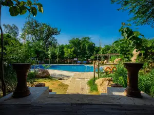 Tendu Leaf Jungle Resort