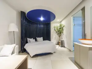 Infinity Hotel