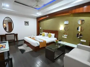 Hotel Amit International