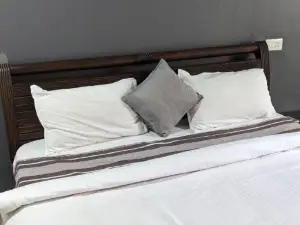 Swanky Sojourns Cosy Home Stay