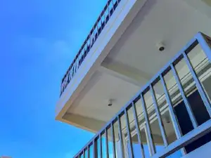 Villa Lorenzo @ Caliraya Heights Resorts