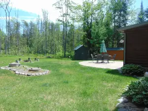 Log cabin on beautiful Keyes Lake