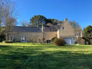 House between Countryside & Sea