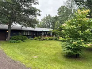 Cozy home on private lake close to ATV snowmobile trails.