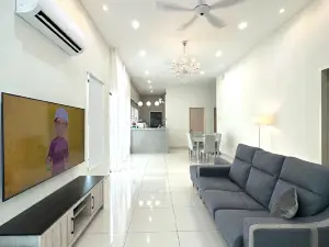 LittleAzz Homestay KULIM HITECH