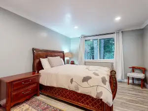 Echo Lake Hideaway - Unit 1 - Snoqualmie Gem 2BR - 2BA - 6 guests