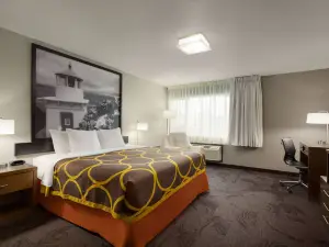Super 8 by Wyndham Eureka