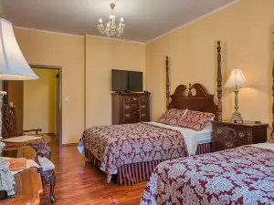 호텔 로열 코무토브