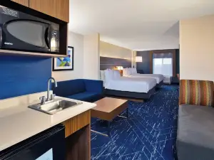 Holiday Inn Express & Suites Auburn Hills