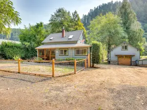 Historic Mapleton Cottage w/ River Views & Hot Tub