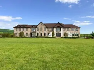 The Inn at Grass Roots Hill