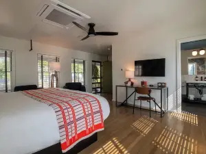 ทัลบอต คอมมอนส์ โฮเทล