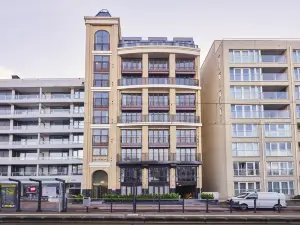 ヌマ ザ ハーグ スケベニンゲン