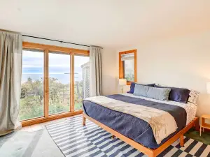 บรรยากาศสงบ Jonesport: ดาดฟ้าพร้อมวิวน้ำ!