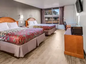 Budget Inn