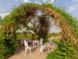 Casa del Verde by StayVista - Orchards oasis with a pool, Spacious lawn, Terrace & Indoor games