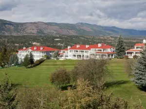 Mountain View Resort and Suites at Fairmont Hot Springs