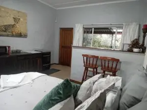 Howick Greendale 4 Self Catering Units Solar & Battery Back-up