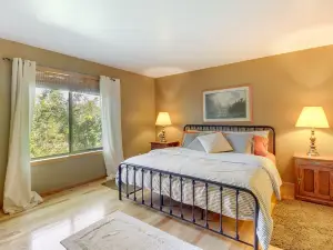 Pet-Friendly Richville Vacation Rental w/ Dock!