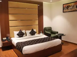 Grand Geet Hotels