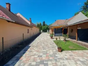 Vivien Apartman