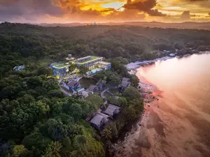 Palau Sunrise Sea View Landison Retreat