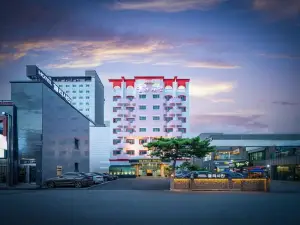 Elysian Hotel