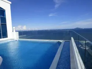 19D Luxury Resort Lifestyle Ocean Views Beachfront