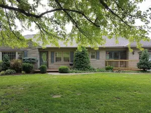 Fully furnished house sits on Lucas Oil Golf Course
