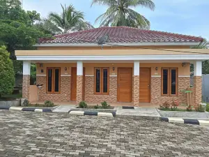 Setya Homestay Tanjung Lesung