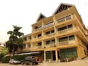 Oxford Royal Hotel
