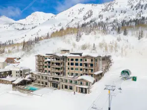 The Snowpine Lodge