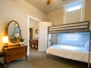 Luxury Retreat in Prime Downtown Spring Green Location
