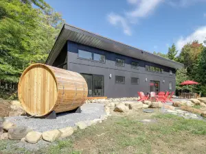 กระท่อม Adirondack ใกล้ Whiteface Mountain Resort!