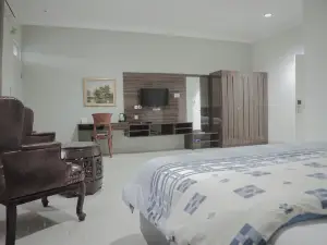 Aries Biru Hotel and Villa