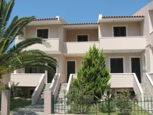 Lakonia Bay Apartments