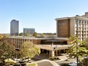 DoubleTree by Hilton McLean Tysons