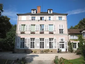 Le Chateau de La Vierge
