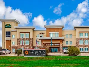 La Quinta Inn & Suites by Wyndham Luling