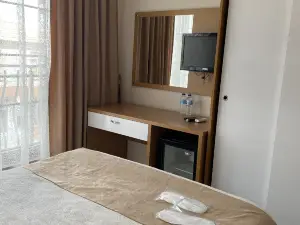 Igneada Parlak Hotel