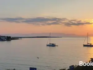Sunset Holiday House