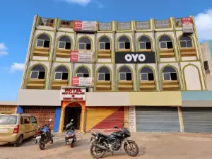 Spot on 72850 Hotel New Raj Palace