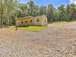 Creekside Cabin Retreat w/ Community Fire Pit