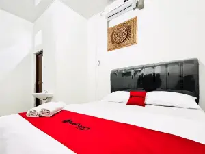 RedDoorz @ Orien Guesthouse Pematang Siantar
