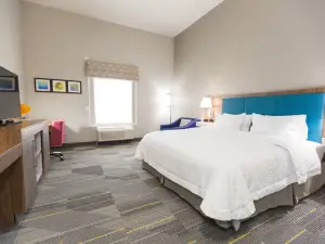 Hampton Inn Mustang